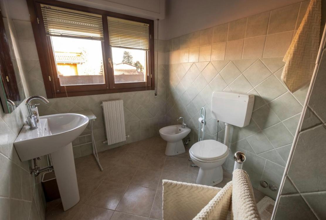Appartamento In Villa Con Giardino A 300M Dal Lago Maggiore Castelletto sopra Ticino Exterior foto